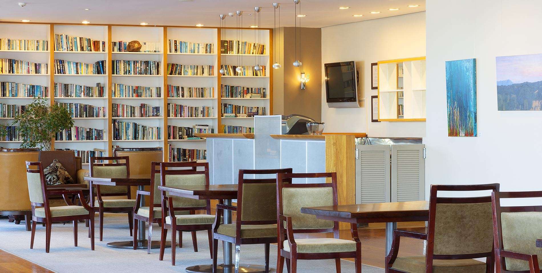 The Spencer Hotel, Takapuna Hotel, LIbrary Bar slideshow rs